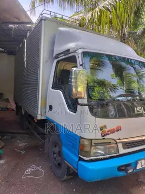 Isuzu 14.5 Freezer 2001 Lorry (Used)