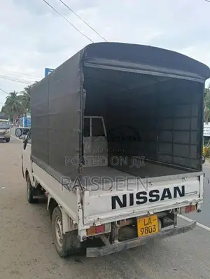 Nissan Vanette 2001 Lorry (Used)