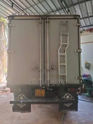 Isuzu 14.5 Freezer 2001 Lorry (Used)