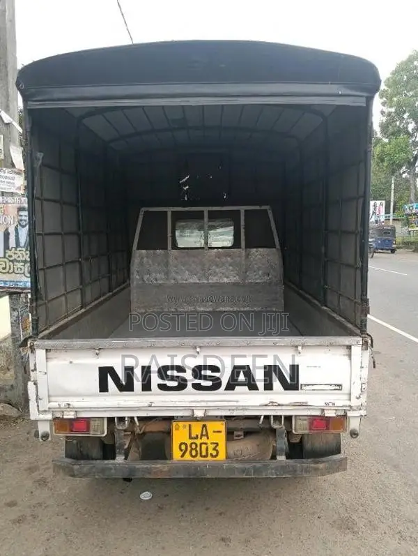 Nissan Vanette 2001 Lorry (Used)