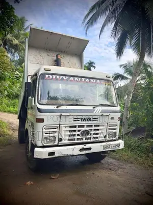Tata Tipper 2012 Lorry (Used)