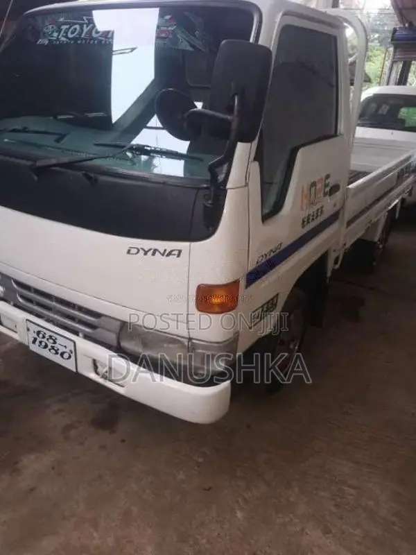 Toyota Dyna 1992 Lorry (Used)