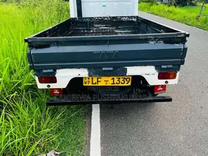 Tata Dimo Batta 2003 Lorry (Used)
