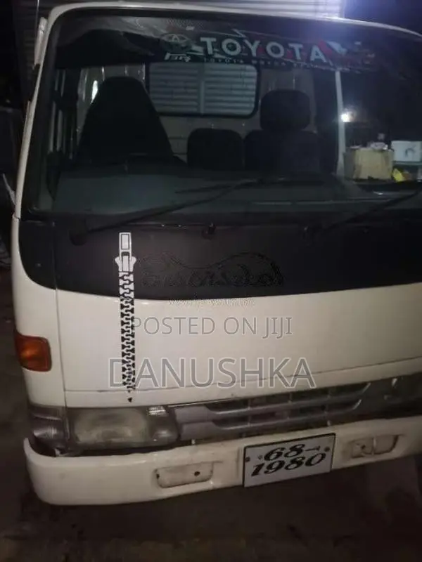 Toyota Dyna 1992 Lorry (Used)