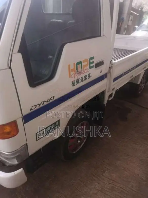 Toyota Dyna 1992 Lorry (Used)