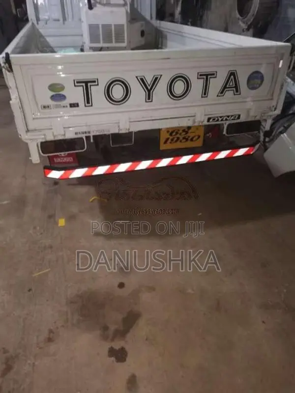 Toyota Dyna 1992 Lorry (Used)