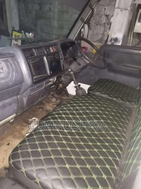 Toyota Dyna 1992 Lorry (Used)