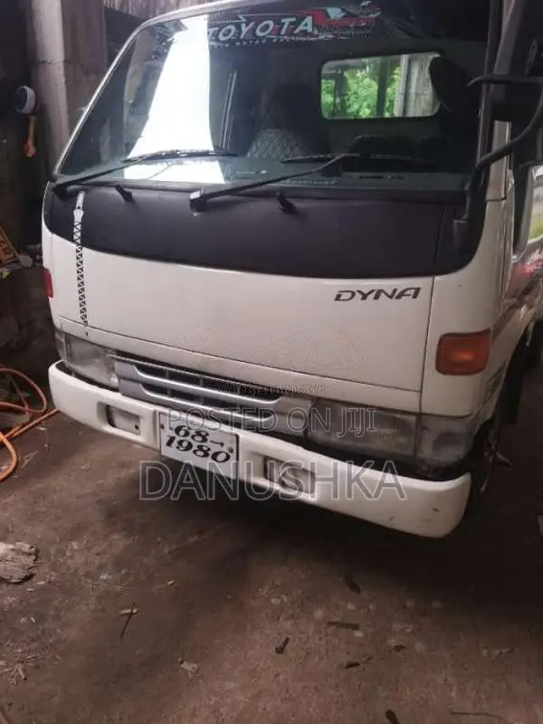 Toyota Dyna 1992 Lorry (Used)