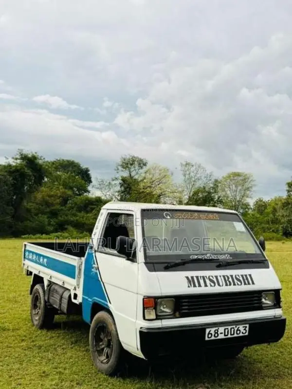 Mitsubishi MiniCab 1979 Lorry (Used)