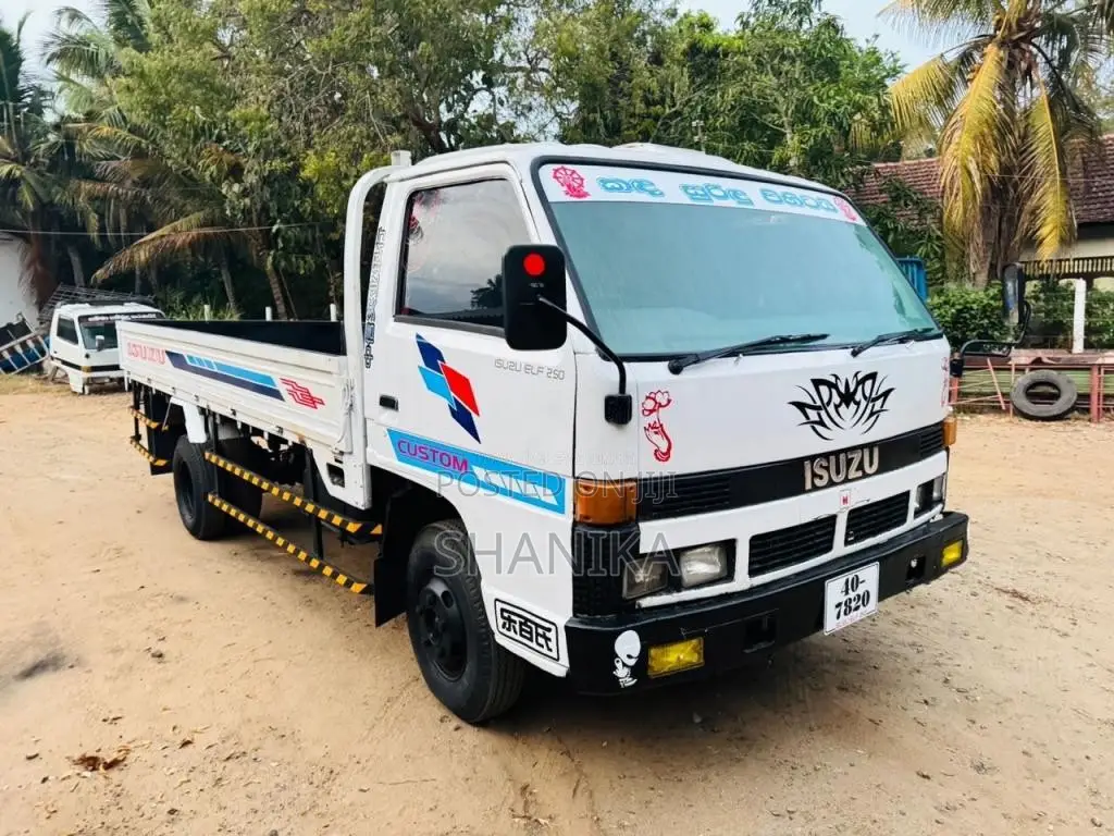 Isuzu ELF 14.5 1982 Lorry (Used)