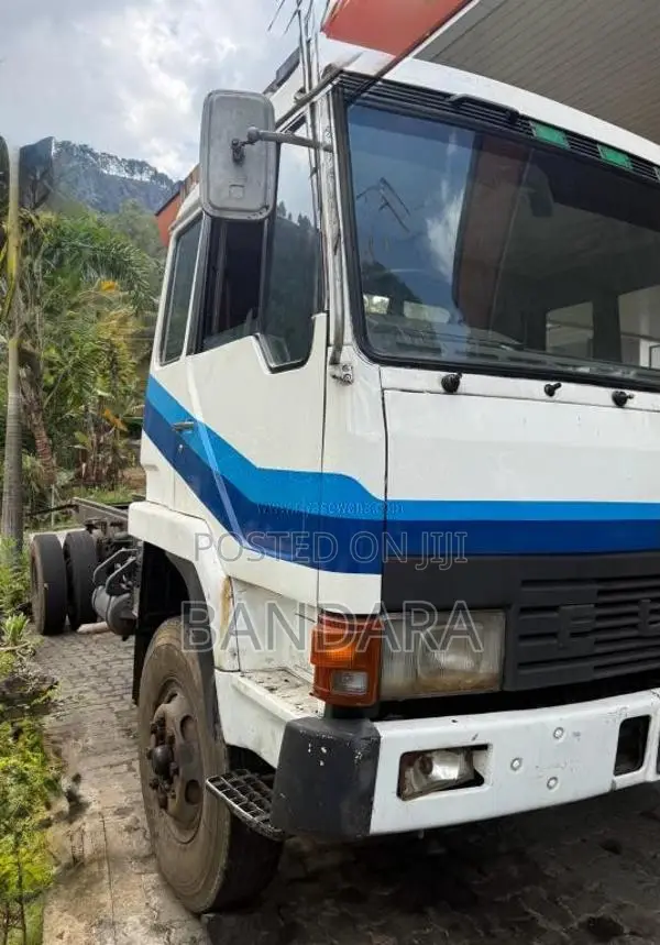 Mitsubishi Fuso 1984 Lorry (Used)