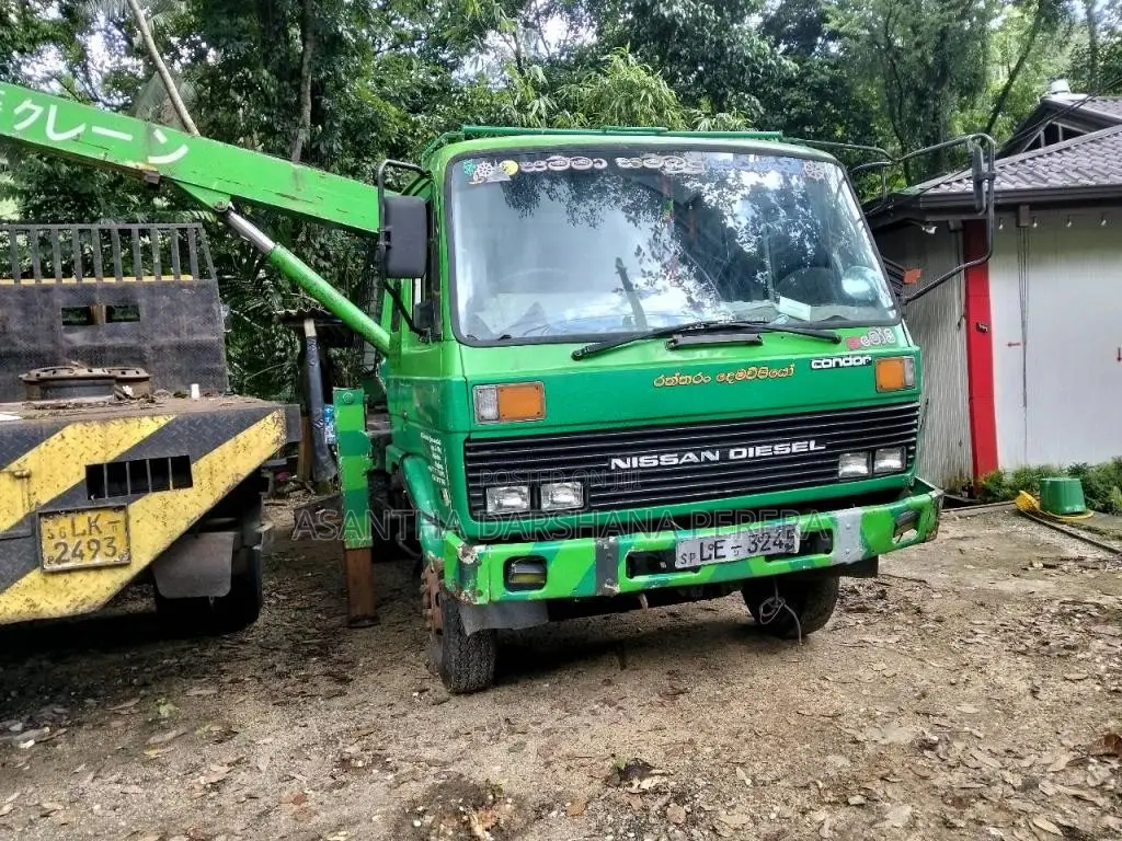 Nissan UD Tadano 1985 Lorry (Used)