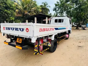 Isuzu ELF 14.5 1982 Lorry (Used)