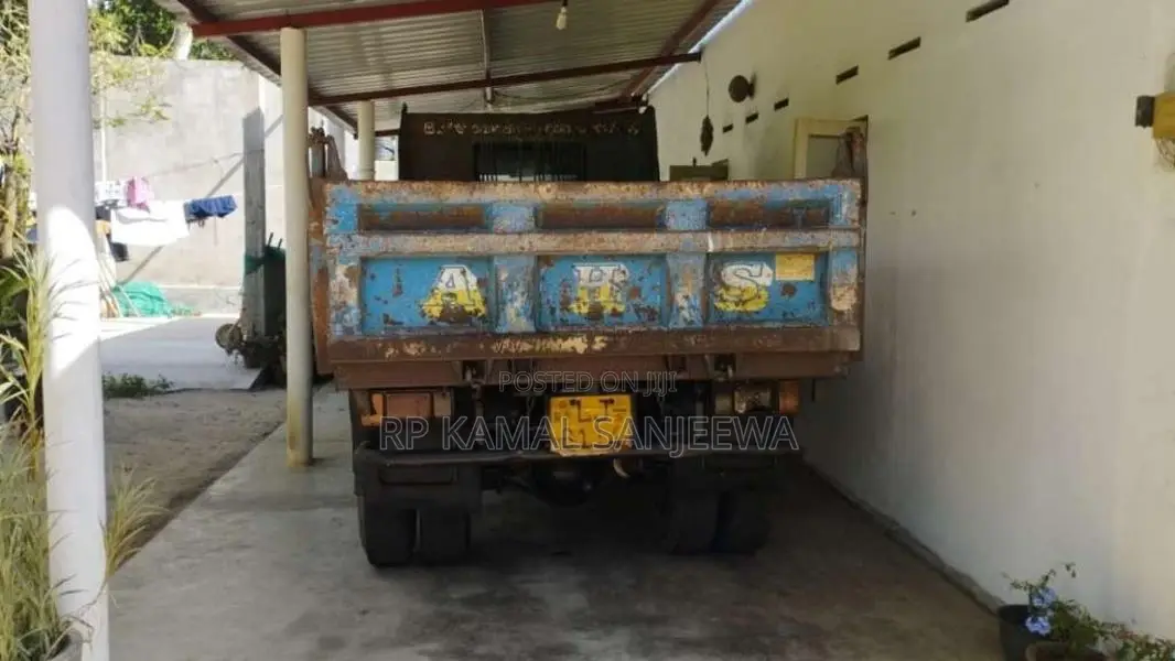 Isuzu Tipper 2005 Lorry (Used)