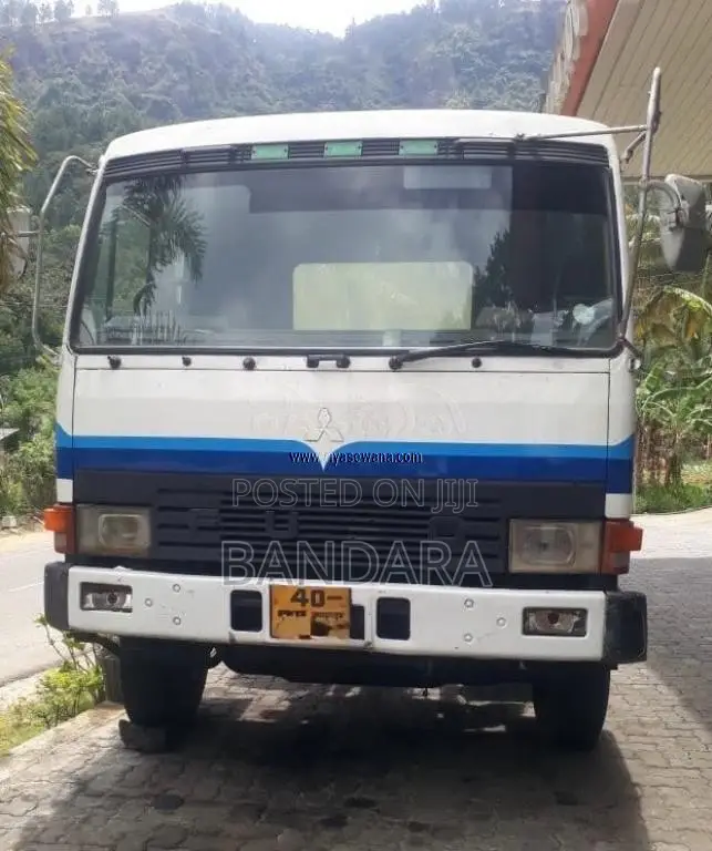 Mitsubishi Fuso 1984 Lorry (Used)