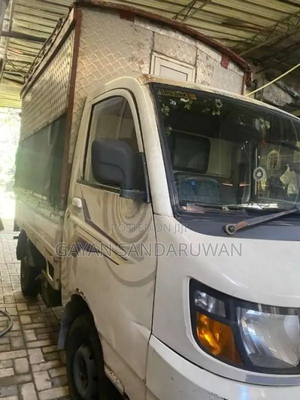 Mahindra Mahindra 2016 Lorry (Used)