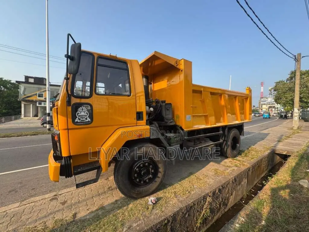 Ashok-Leyland Cargo 2017 Lorry (Used)