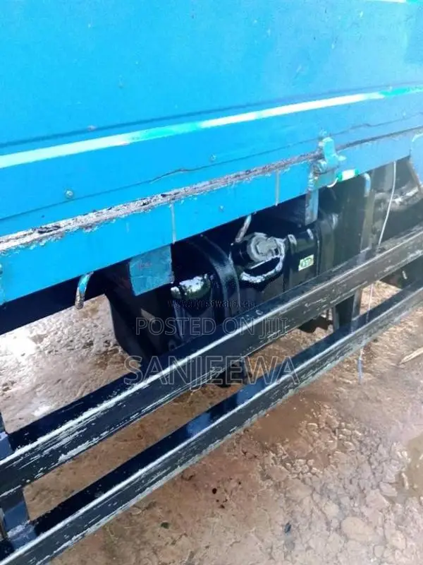 Isuzu 4bd1 1982 Lorry (Used)