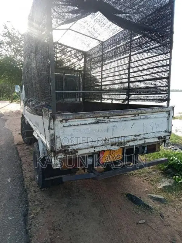 Nissan Atlas 1996 Lorry (Used)