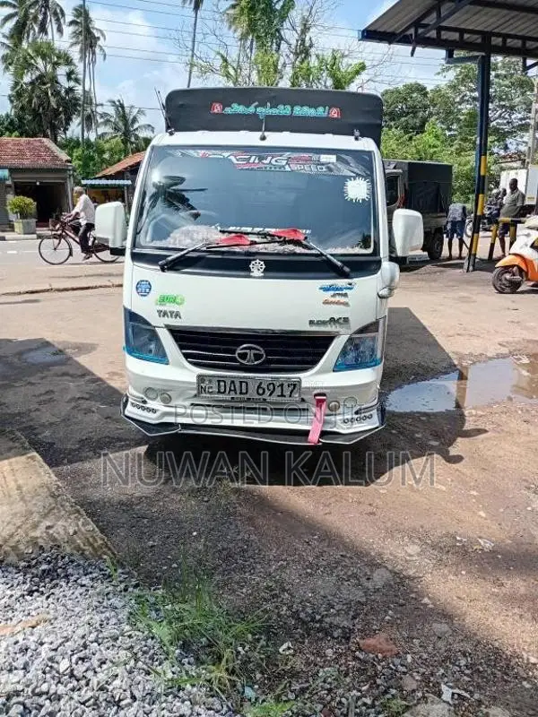 Tata Dimo Lokka 2016 Lorry (Used)
