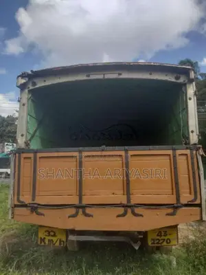 Tata 1210 1992 Lorry (Used)
