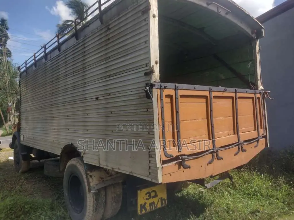 Tata 1210 1992 Lorry (Used)