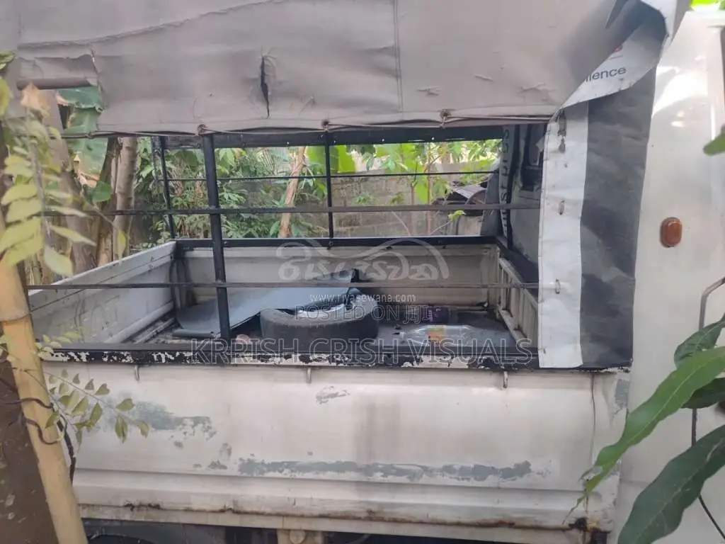 Tata Dimo Batti 2012 Lorry (Used)