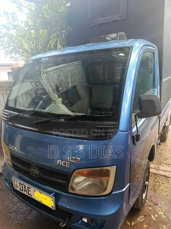 Tata Dimo Batta 2016 Lorry (Used)