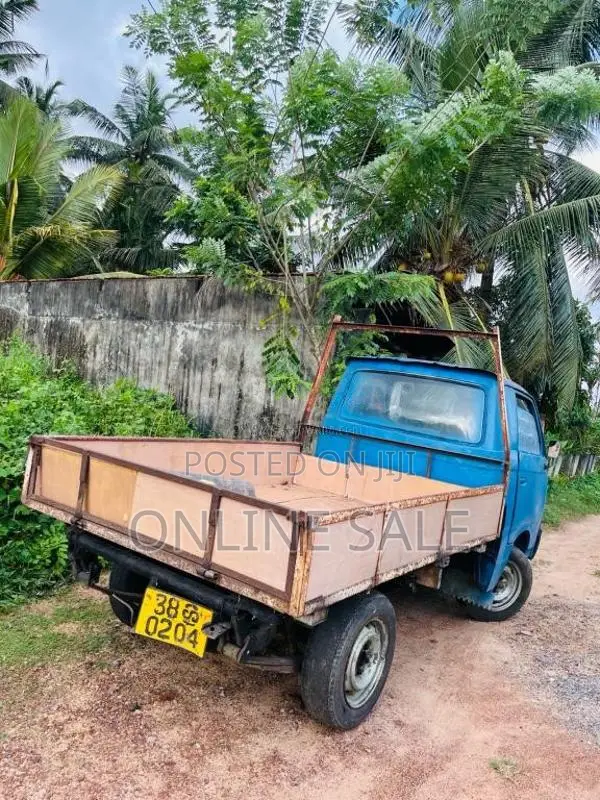 Mitsubishi Delica T120 1982 Lorry (Used)