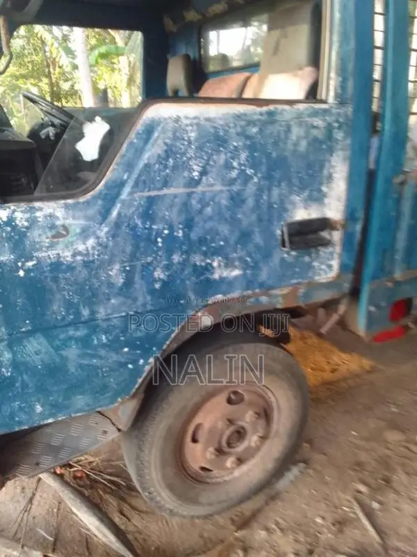 Mitsubishi Canter 1980 Lorry (Used)