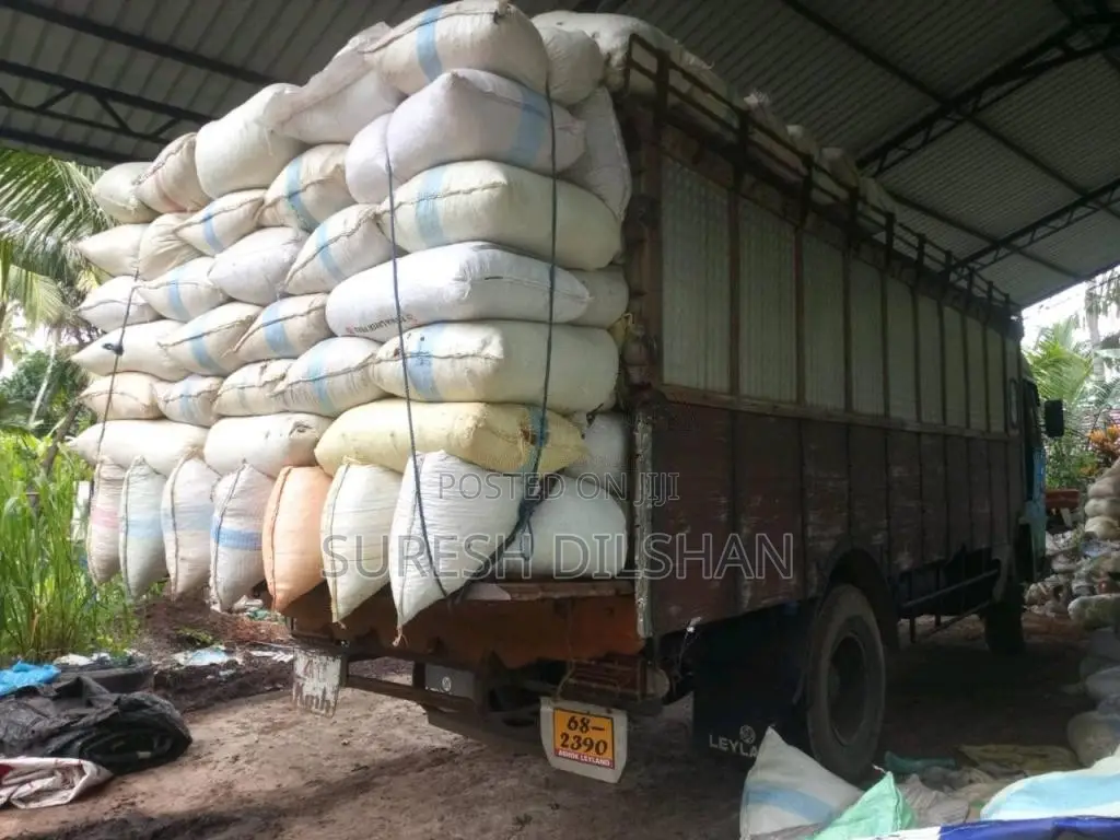 Ashok-Leyland Tusker 2004 Lorry (Used)