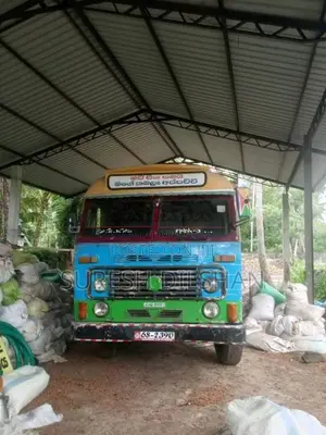 Ashok-Leyland Tusker 2004 Lorry (Used)