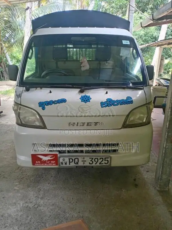 Daihatsu Hijet 2011 Lorry (Used)