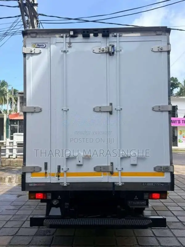 Mitsubishi Fuso 2017 Lorry Unregistered (Recondition)