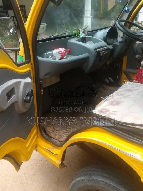 Tata Dimo Batti 2010 Lorry (Used)