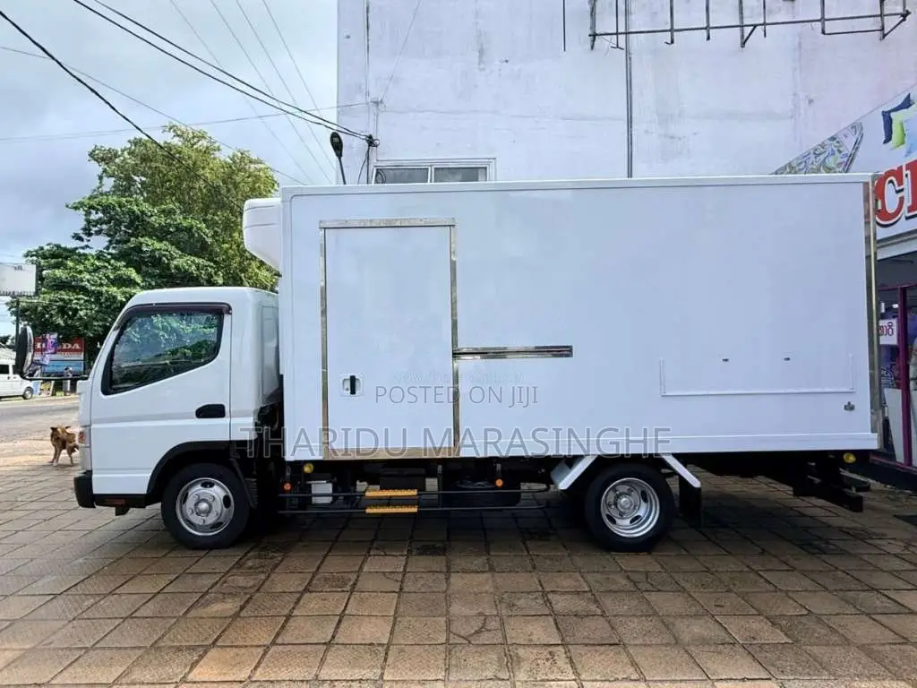 Mitsubishi Fuso 2017 Lorry Unregistered (Recondition)