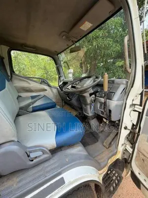 Mitsubishi Canter 2004 Lorry (Used)