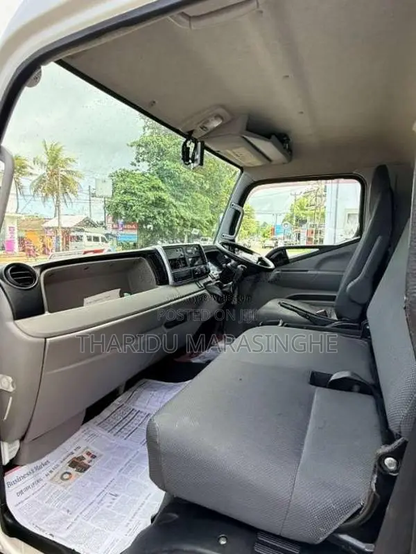 Mitsubishi Fuso 2017 Lorry Unregistered (Recondition)