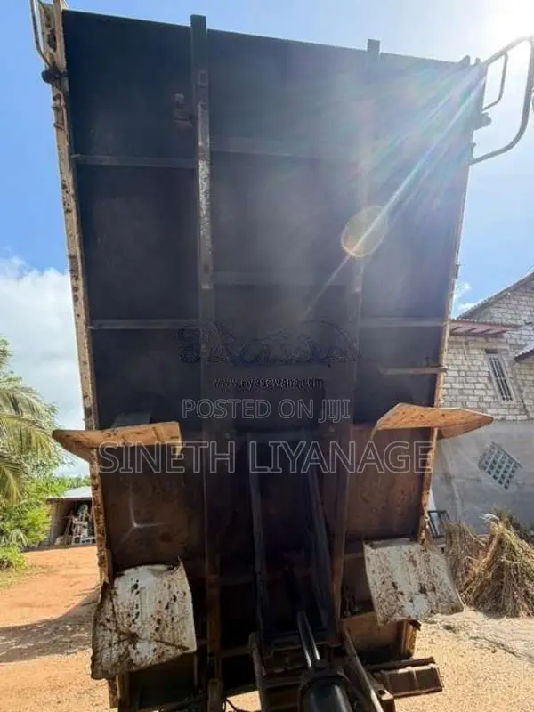 Mitsubishi Canter 2004 Lorry (Used)