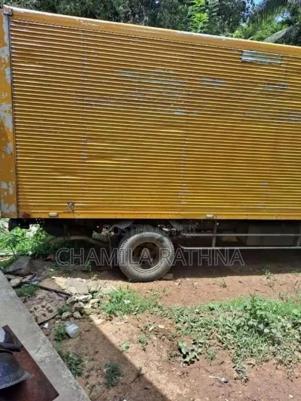 Isuzu NKR 1999 Lorry (Used)