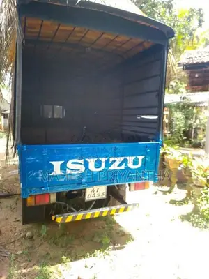 Isuzu Elf 1980 Lorry (Used)
