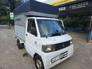 Mitsubishi U61T 2003 Lorry (Used)