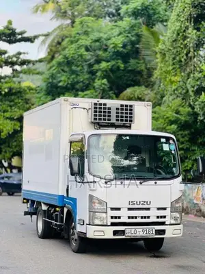 Isuzu ELF 2012 Lorry (Used)