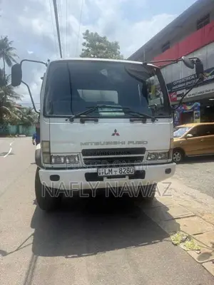 Mitsubishi Fuso 2014 Lorry (Used)