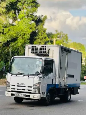 Isuzu ELF 2012 Lorry (Used)