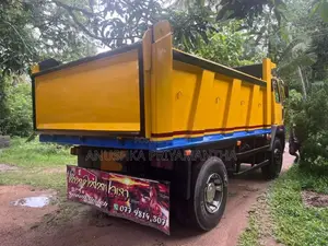 Ashok-Leyland Tipper 2017 Lorry (Used)