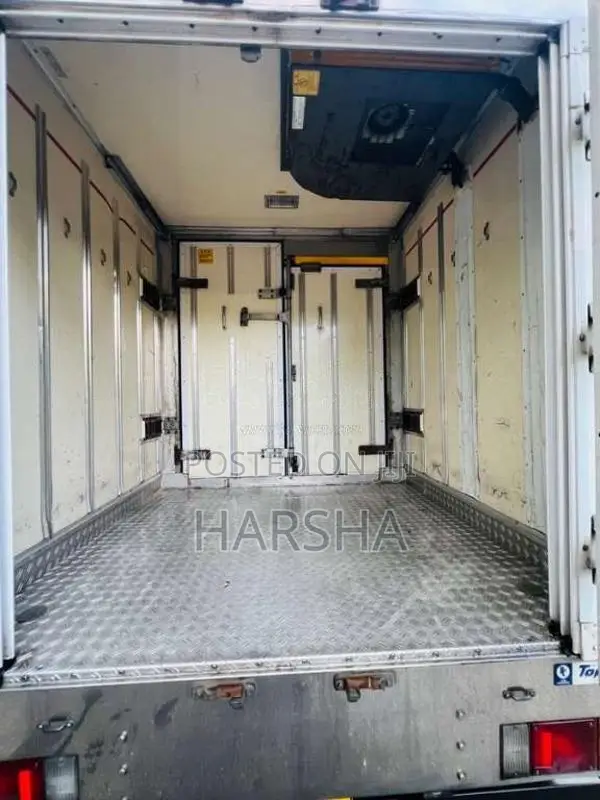 Isuzu ELF 2012 Lorry (Used)