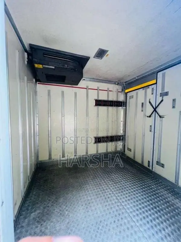 Isuzu ELF 2012 Lorry (Used)