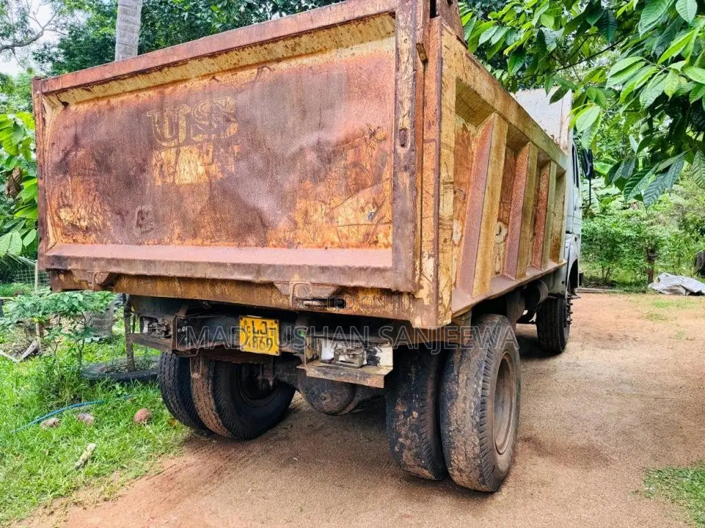 Tata 1615 2012 Lorry (Used)
