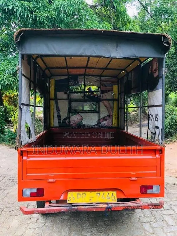 Mahindra Maxximo 2012 Lorry (Used)
